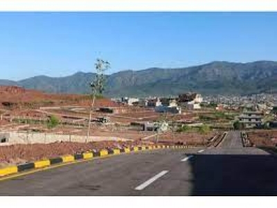 10 Marla Beautiful Plot For Sale in Bani Gala Islamabad