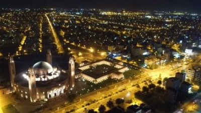 10 Marla used like new House For Sale in sector C Lahore.