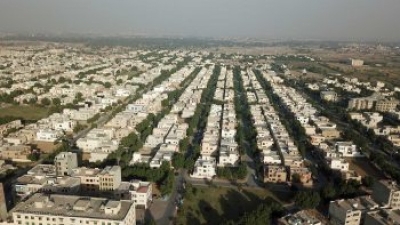 10 MARLA MAIN BLVD PLOT FOR SALE IN ALAMGIR BAHRIA TOWN LAHORE.