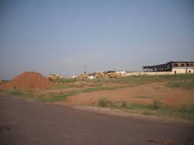 10 Marla plot for sale in Jinnah Garden,