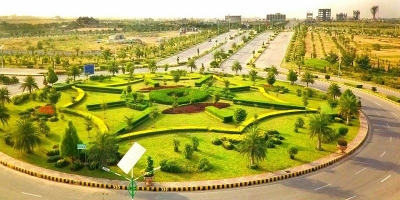 10 Marla Develop possession Plot for sale in I-Block Gulberg Islamabad