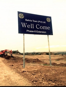 10 Marla Street Corner Residential Plot For Sale in Bahria Town Phase 8 Block-C  Islamabad