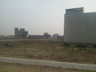 One Kanal Corner Plot For Sale In Wapda Town E1 Block At Reasonable Price