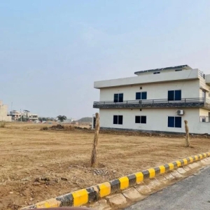 10 Marla Plot For Sale Block I Develop Possession In Gulberg Green Islamabad 