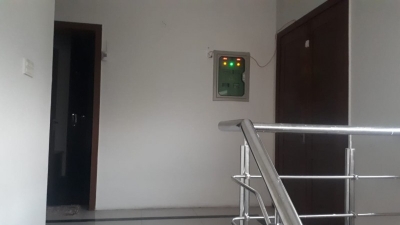 10 MARLA TRIPPLE  RESIDENTIAL HOUSE FOR SALE IN D1 BLOCK