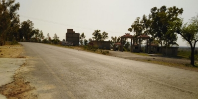 10 Marla Commercial Plot On Main Chakri Road