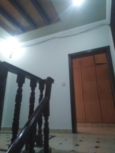 8 MARLA RESIDENTIAL HOUSE IN SAFARI BLOCK ON VERY HOT LOCATION