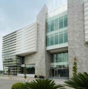 3bed Flat 𝐀𝐯𝐚𝐢𝐥𝐚𝐛𝐥𝐞  𝐅𝐨𝐫 𝐑𝐞𝐧𝐭  in CDA Sector E-11/4 Islamabad 