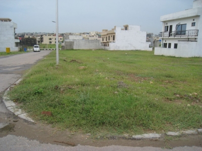 10 MARLA, 3 UNIT HOUSE FOR SALE IN GULZARE-QUAID RAWALPINDI.