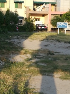 10 MARLA PLOT FOR SALE BLOCK A PLOT NO 1034 LDA AVENUE 1