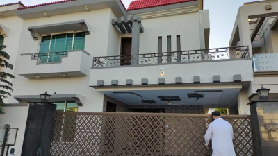 10  Marla House For Sale F-10/2 Islamabad