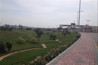 6 MARLA CORNER PLOT FOR SALE IN MULTI RESIDENCIA & ORCHARDS ISLAMABAD.